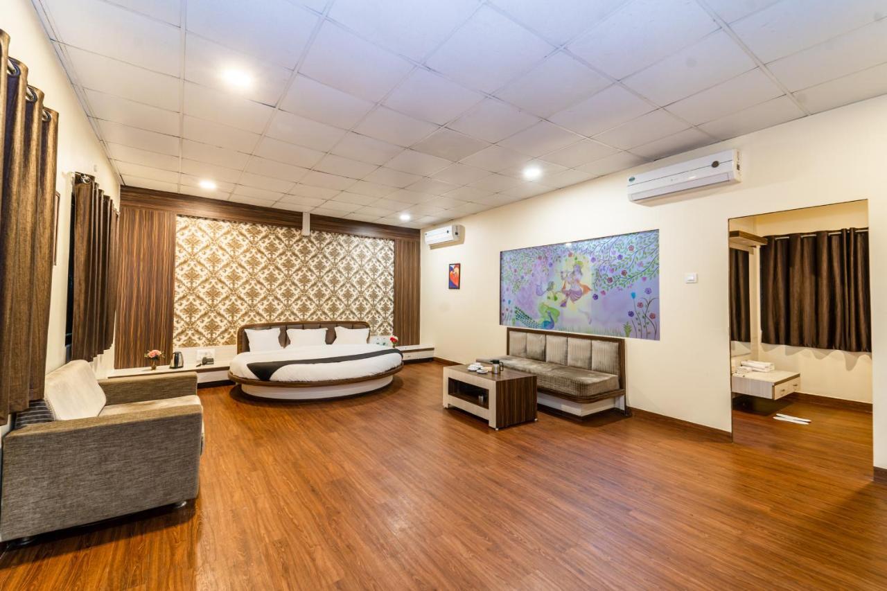 Narmada Hills Resort Godarpura Exteriör bild