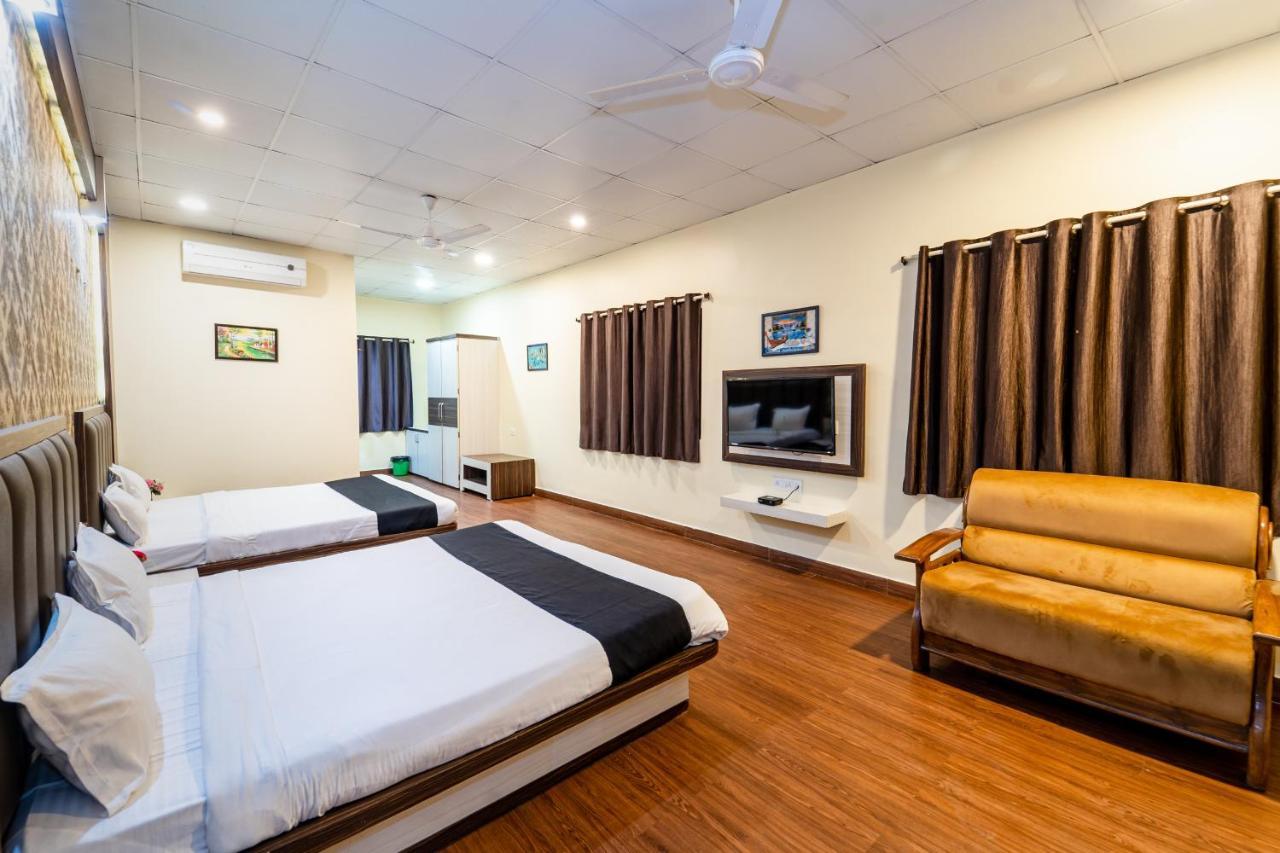 Narmada Hills Resort Godarpura Exteriör bild