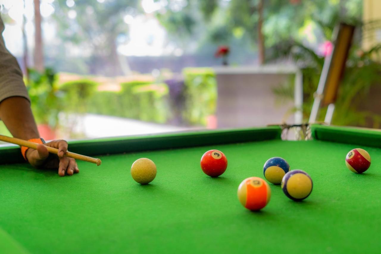 Narmada Hills Resort Godarpura Exteriör bild