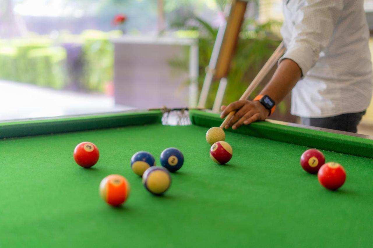 Narmada Hills Resort Godarpura Exteriör bild