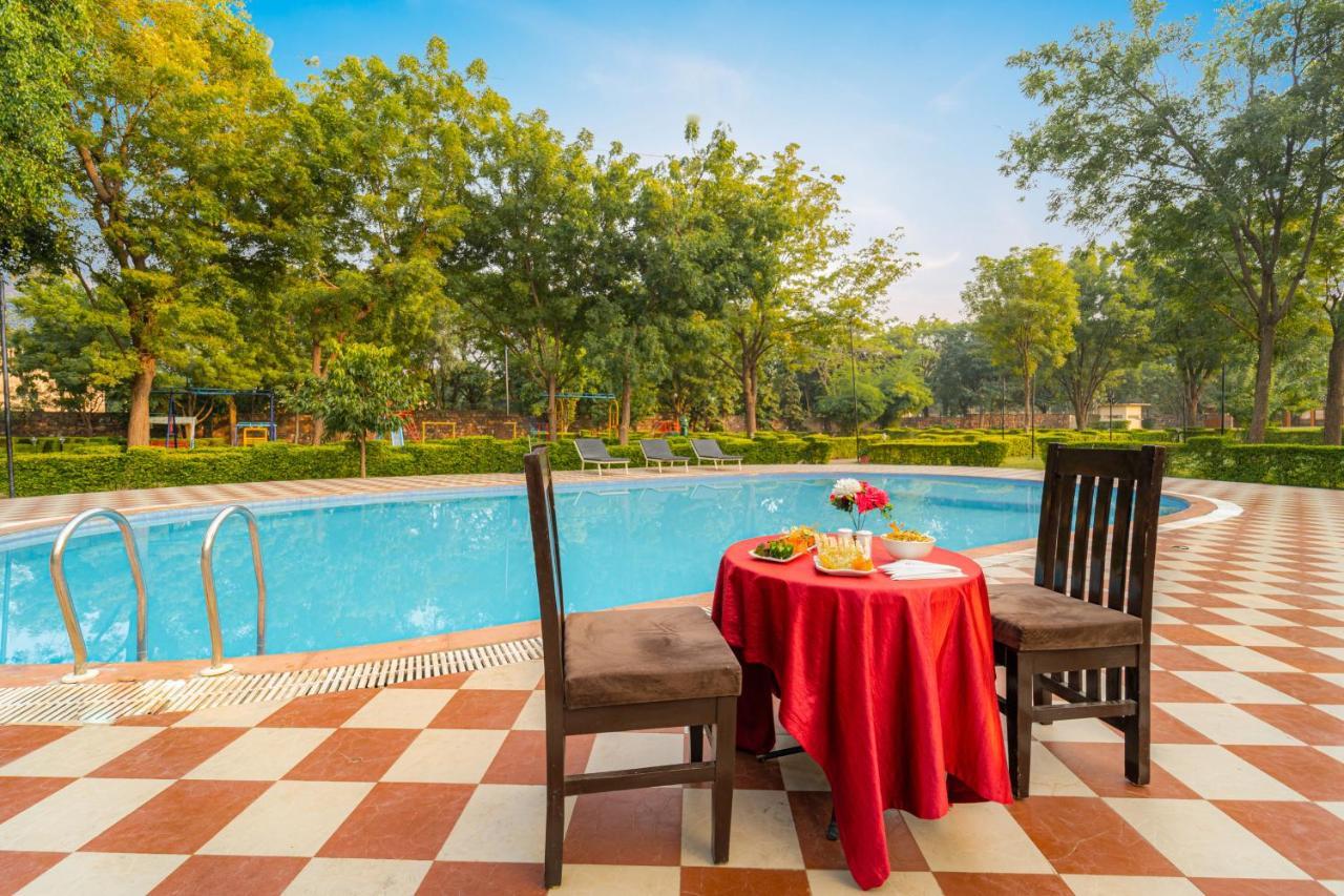 Narmada Hills Resort Godarpura Exteriör bild