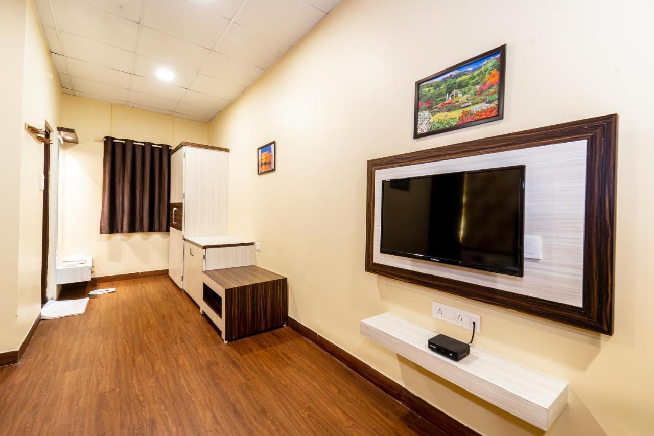 Narmada Hills Resort Godarpura Exteriör bild